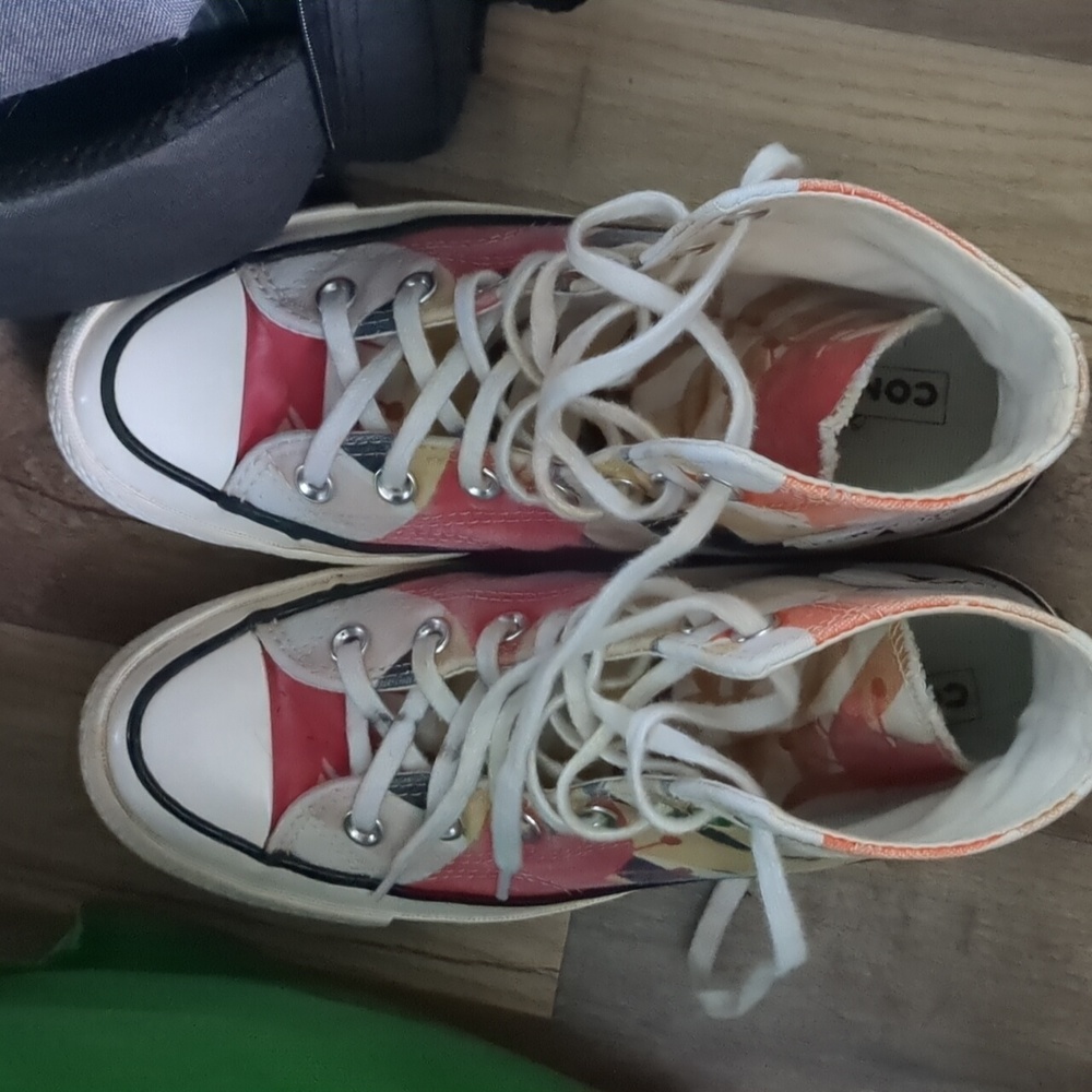 Women Converse - Picture 9 of 9
